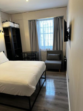 FB2-Fantastic Basement Studio Good for 3 Near Hyde Park